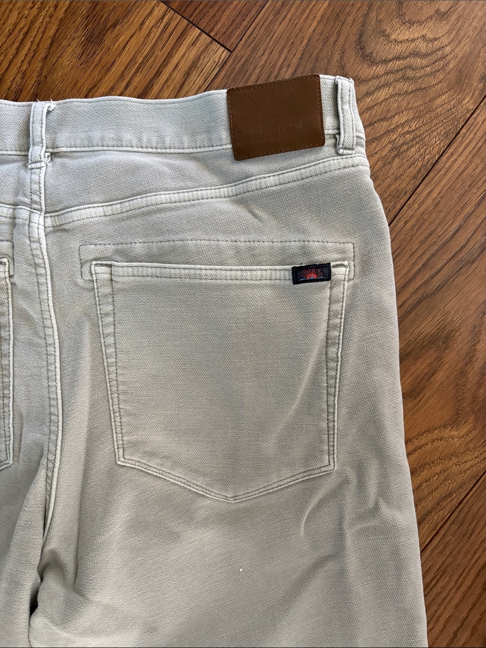 Faherty Men's Light Gray Jeans with Brown Leather Patch